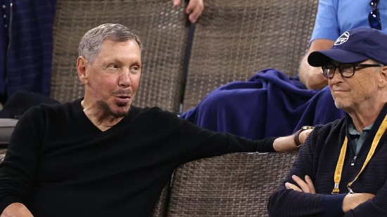  拉里・埃里森谈AI颠覆效应；甲骨文以免费策略应对行业寒意。 IT技术