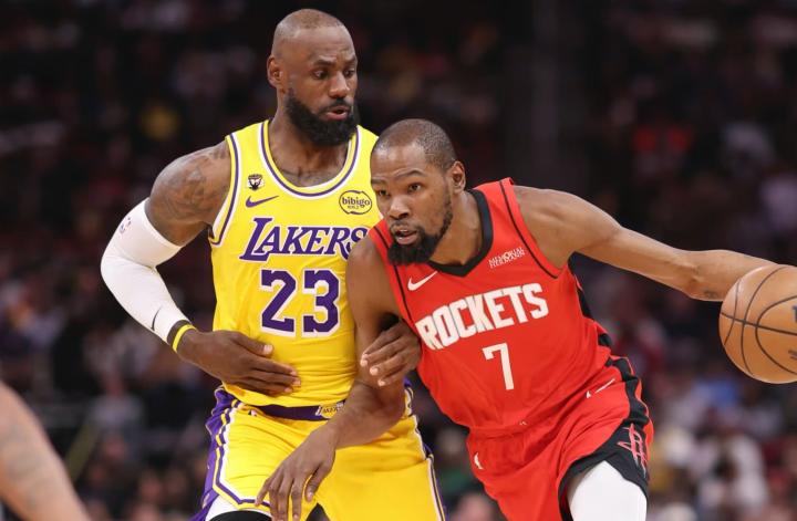  凯文·杜兰特剖析无60分场次背后逻辑；专注长远胜利，打造持久篮球传奇。 体育新闻