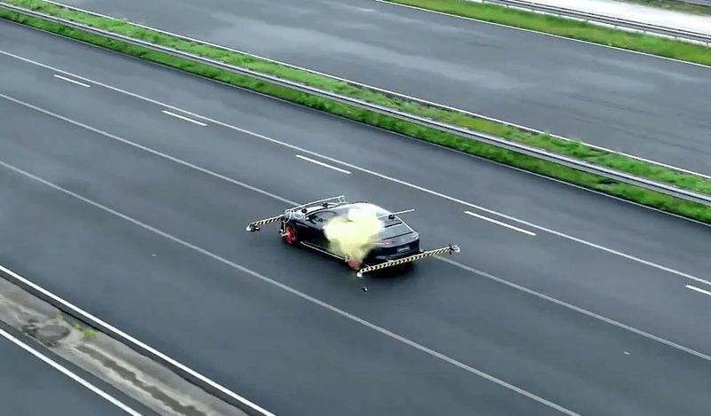  阿维塔创新太行智控2.0；大马力时代的安全新标杆。 汽车科技