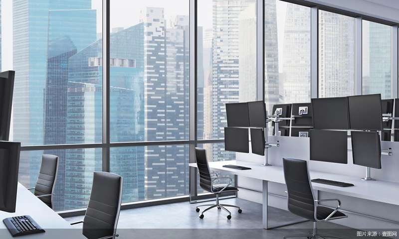  中小险企高管选聘频现，职业经理人掌舵趋势日益明显。 股票财经