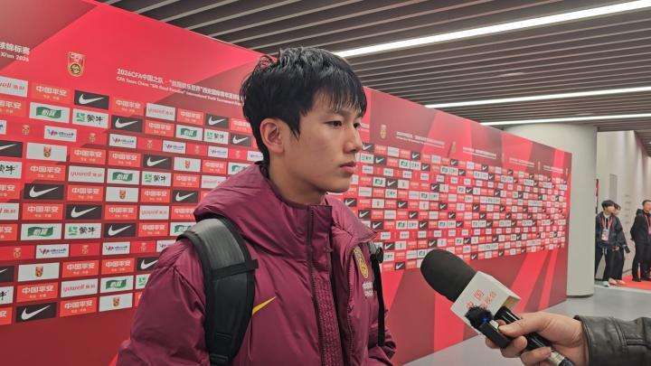  职业球员：高强度对抗下的伤病管理与战术适应指南 体育新闻