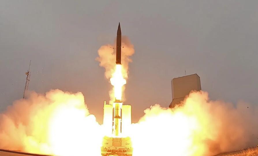  分层防空架构的技术博弈：以色列拦截体系为何在库存压力下失效 新闻