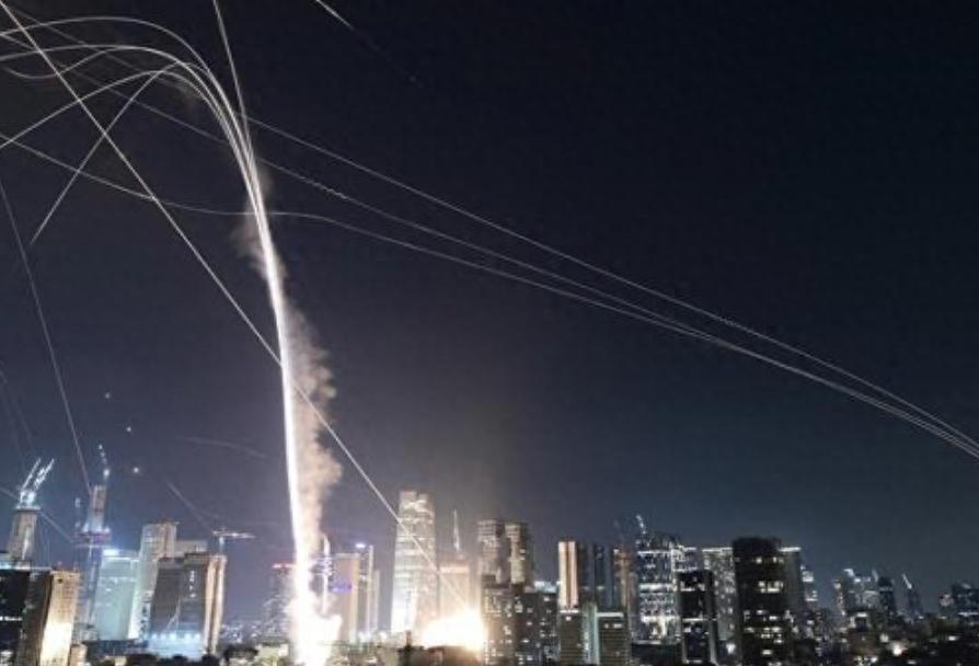  分层防空架构的技术博弈：以色列拦截体系为何在库存压力下失效 新闻