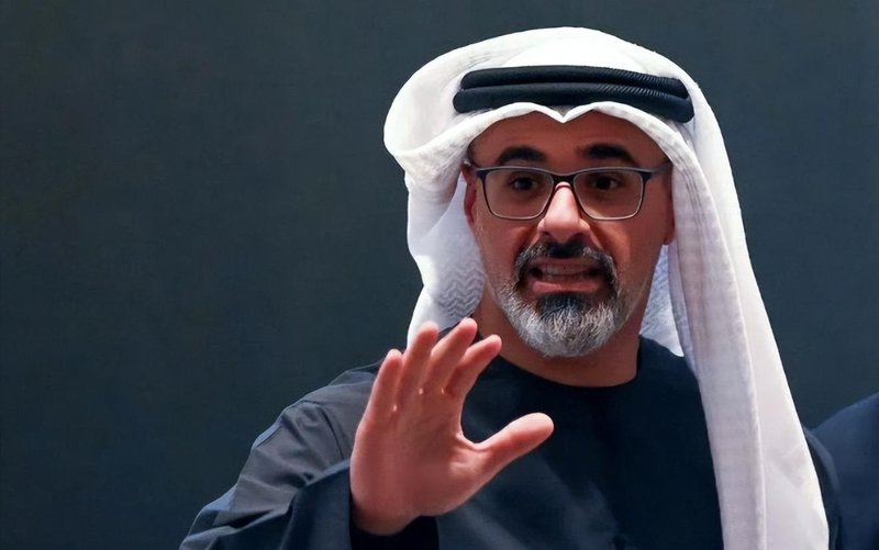  当能源命脉被掐住：阿联酋的紧急抉择与中国的中立智慧 新闻