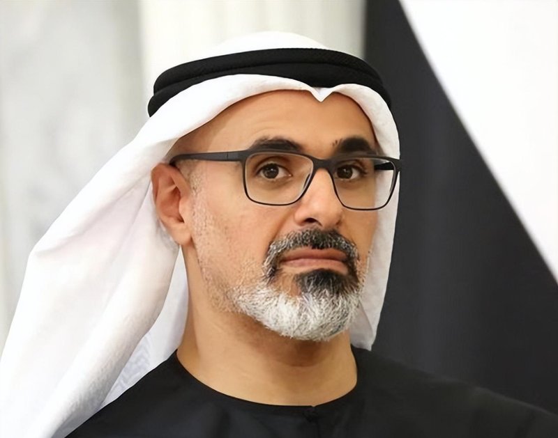  当能源命脉被掐住：阿联酋的紧急抉择与中国的中立智慧 新闻