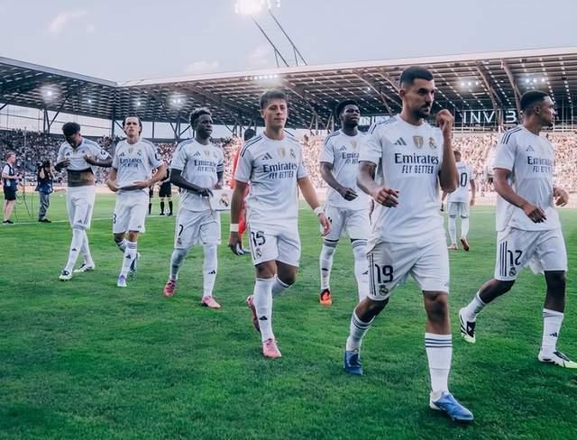  【战术复盘】23亿欧元巅峰对决：皇马与拜仁的欧冠恩怨深层逻辑解析 体育新闻